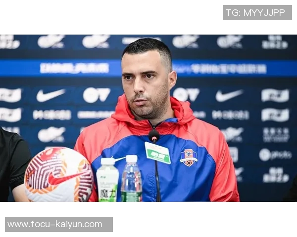 比利亚：传统9号位并没有消失，我非常欣赏阿尔瓦雷斯